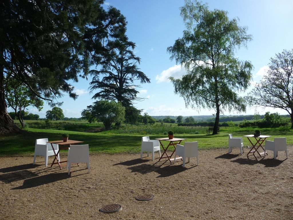 Bed and Breakfast Domaine De Savigny Saint-Saulge Zewnętrze zdjęcie